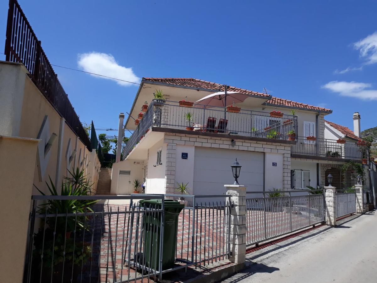 Quality Vila "Comfort" Τρογκίρ Εξωτερικό φωτογραφία