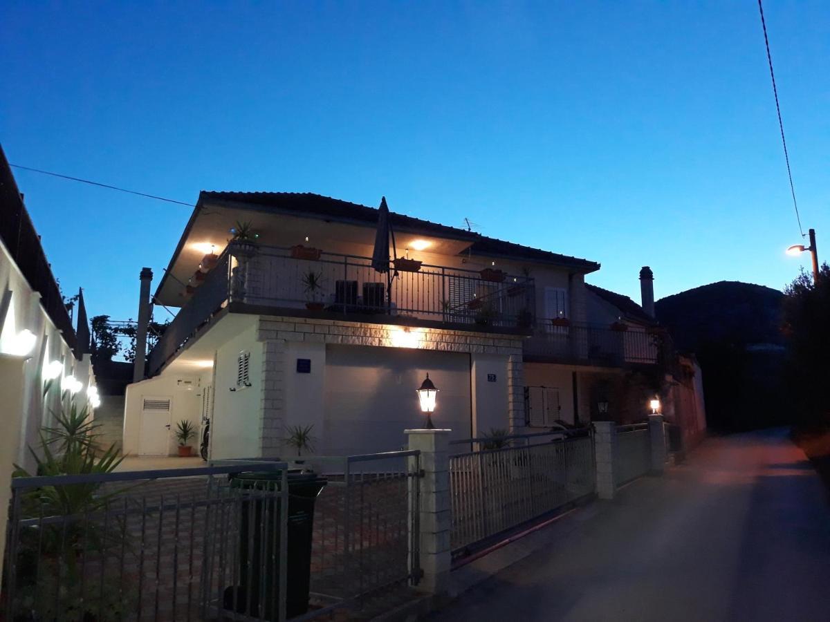 Quality Vila "Comfort" Τρογκίρ Εξωτερικό φωτογραφία