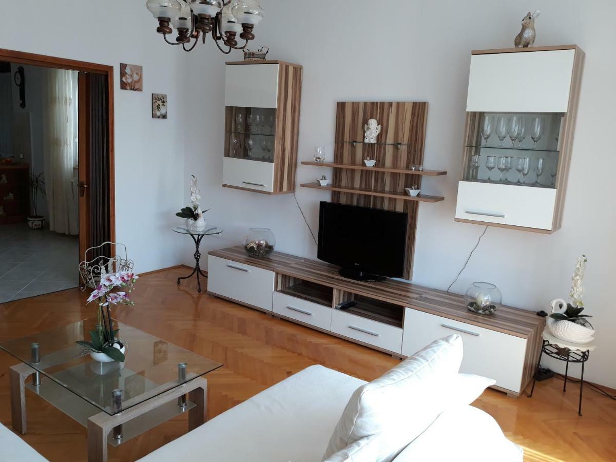 Quality Vila "Comfort" Τρογκίρ Εξωτερικό φωτογραφία